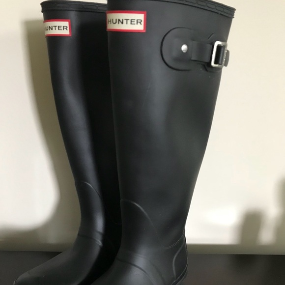 Hunter Boots - Picture 2 of 4